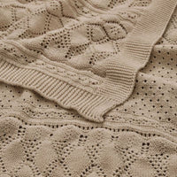 De Cam Cam Copenhagen pointelle knit babydeken in hazel is een luxe en ademende deken van 100% biologisch katoen. Perfect voor elk seizoen. Stijlvol en leuk als cadeau! VanZus