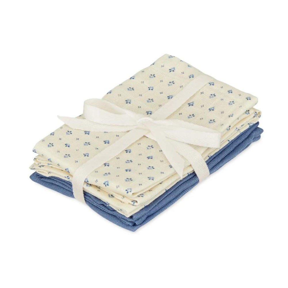 De Cam Cam Copenhagen wasdoekjes 4-pack capri zijn onmisbaar: zacht katoen, absorberen & drogen snel. Perfect voor de gevoelige huid van je baby. Een echte must-have! VanZus