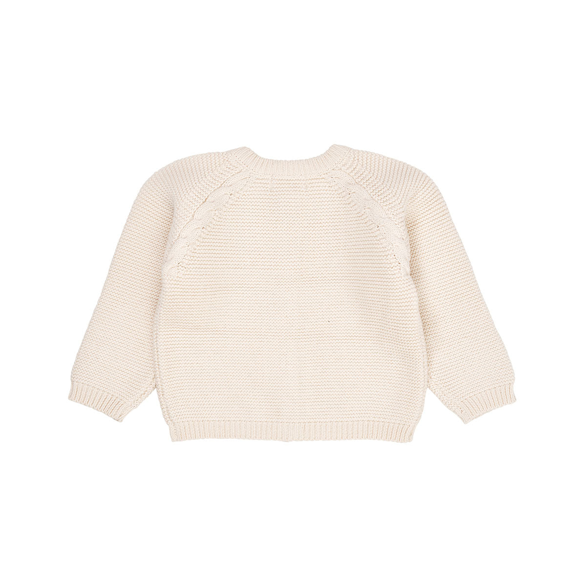 Houd je kindje lekker warm met dit classic baby katoen kabelgebreid vestje in cream van het merk Copenhagen Colors. Dit prachtige vestje is gemaakt van 100% katoen. Je voelt dat het vestje gemaakt is van hoge kwaliteit materialen. VanZus