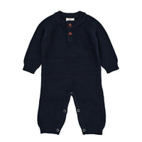 Deze classic katoen gebreide onesie navy van het merk Copenhagen Colors is de ideale onesie voor jouw kleine spruit. Deze onesie is ontzettend zacht. De onesie is namelijk gemaakt van 100% organisch katoen. VanZus