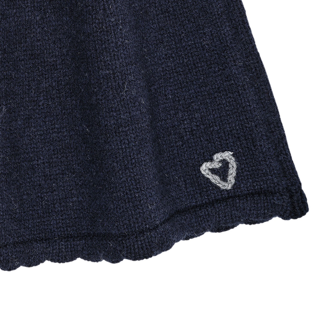 Hoe schattig is deze kasjmier rok in de kleur navy van het merk Copenhagen Colors? Je kindje zal zeker ook verliefd worden op deze rok, net als jij. Niet alleen staat dit rokje superleuk, hij zit namelijk ook heel lekker! VanZus