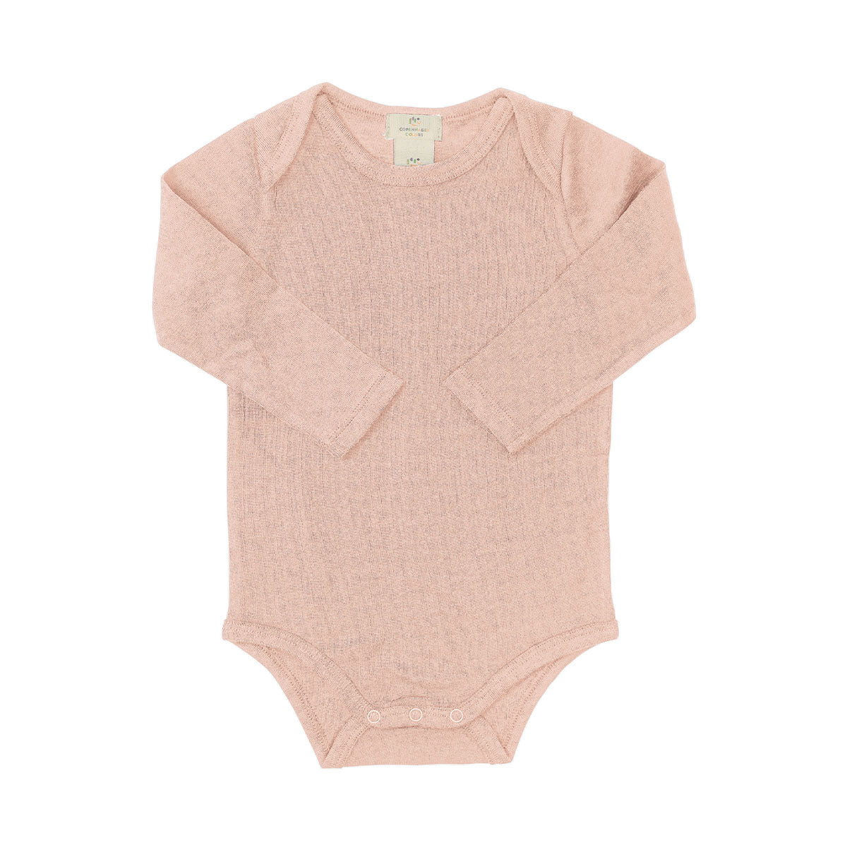 Deze merino licht gebreide romper in de kleur old rose van het merk Copenhagen Colors is de ideale romper voor jouw kleine spruit. Deze romper is ontzettend zacht. De romper is namelijk gemaakt van 100% merinowol. VanZus