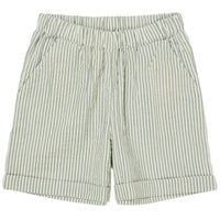 Het Copenhagen Colors seersucker short sporty in de kleur green cream stripe is een super mooi shortje voor zomerse dagen. Het shortje is unisex en kan dus zowel door meisjes als jongens worden gedragen. VanZus.