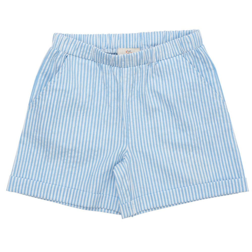 Het Copenhagen Colors seersucker short sporty in de kleur sky blue cream stripe is een super mooi shortje voor zomerse dagen. Het shortje is unisex en kan dus zowel door meisjes als jongens worden gedragen. VanZus.