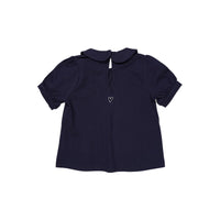 Het Copenhagen Colors solid shirt collar in de kleur navy is een super lief shirtje voor kleine meiden. Het shirtje heeft een mooie effen kleur, lichte pof mouwtjes en een heel lief kraagje. VanZus.