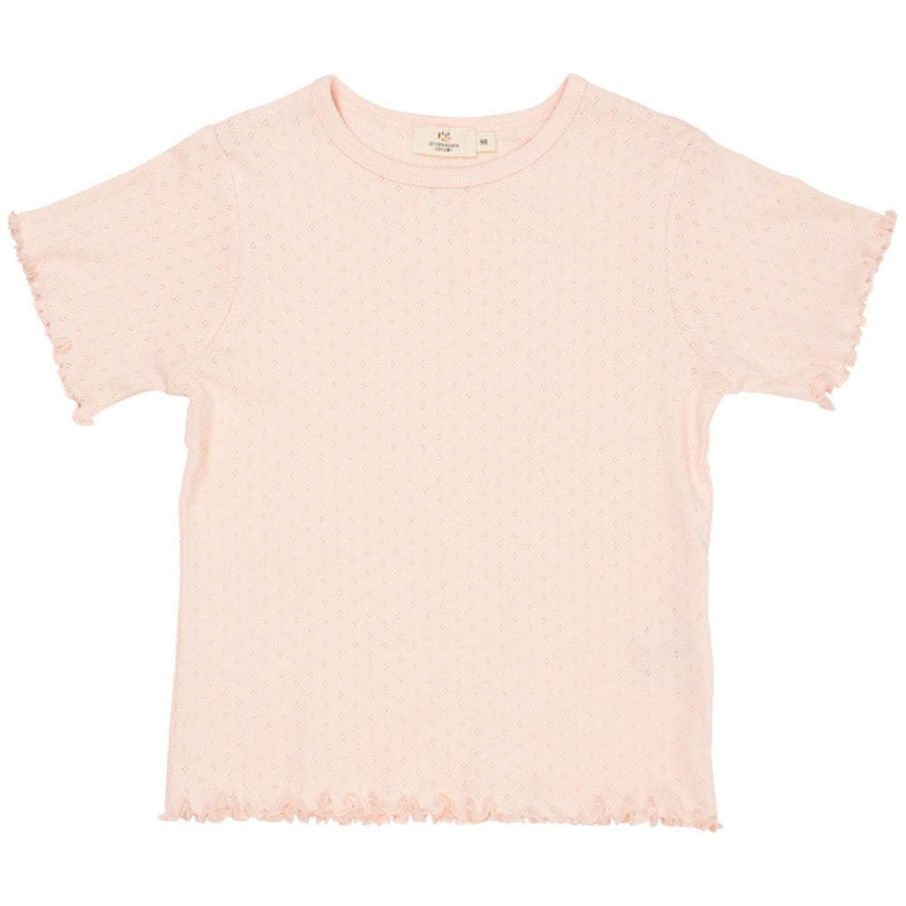 De Copenhagen Colors summer pointelle t-shirt in de kleur dusty rose is een heerlijk luchtig shirtje voor de warme zomerdagen. Het shirtje ziet er erg leuk uit draagt super comfortabel. VanZus.