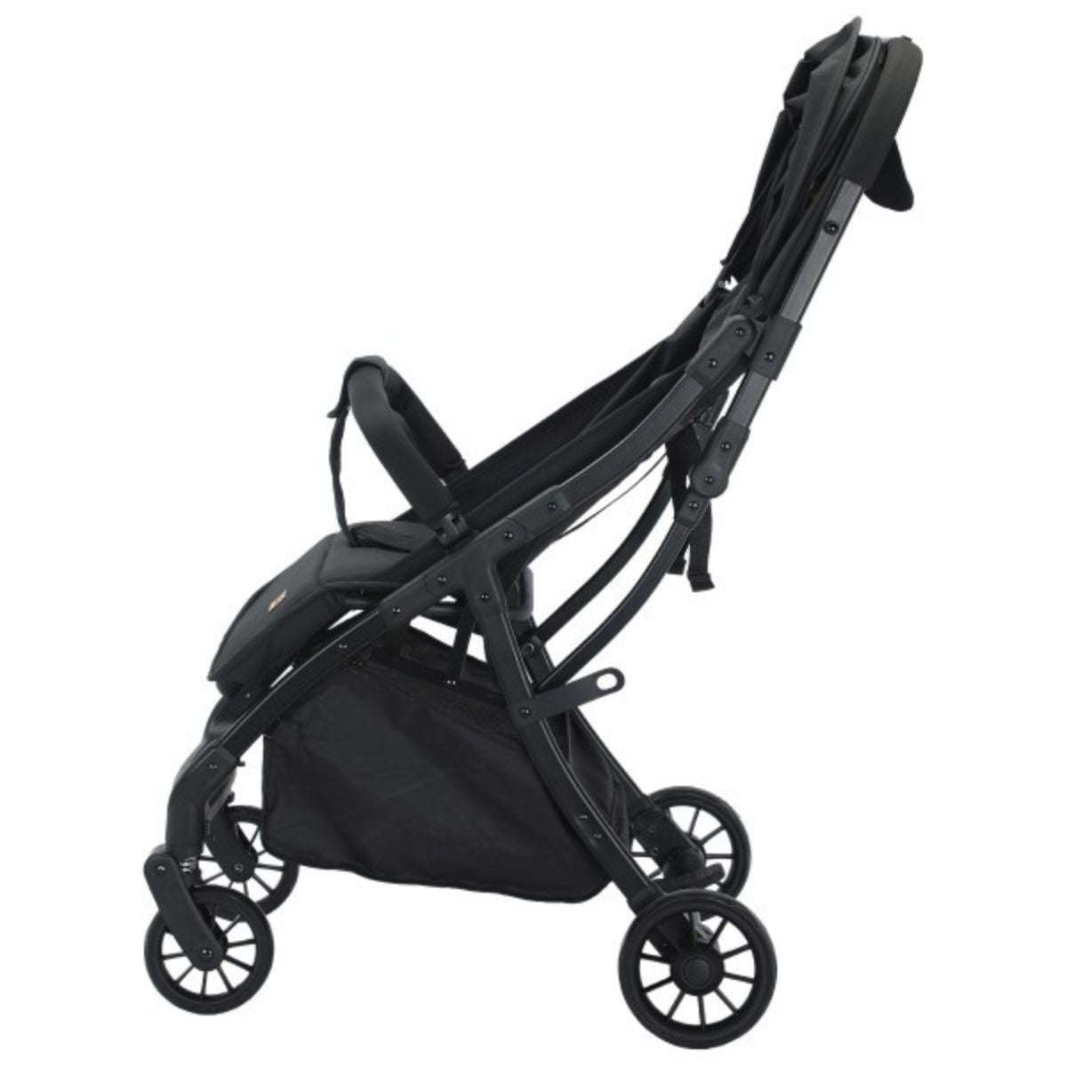 De remi buggy in black van Ding is perfect voor elk terrein. Geschikt vanaf 0- 22 kg. Met o.a. handig inklapsysteem, verstelbare rugleuning, voetensteun, zonnekap, valbeugel, tuigje en boodschappenmand. VanZus