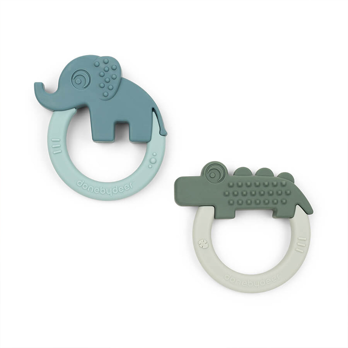 De Done by Deer 2-pack bijtring deer friends green/blue zijn twee zachte siliconen bijtringen met verschillende vormen en texturen. Olifant en krokodil helpen bij doorkomende tandjes. VanZus.