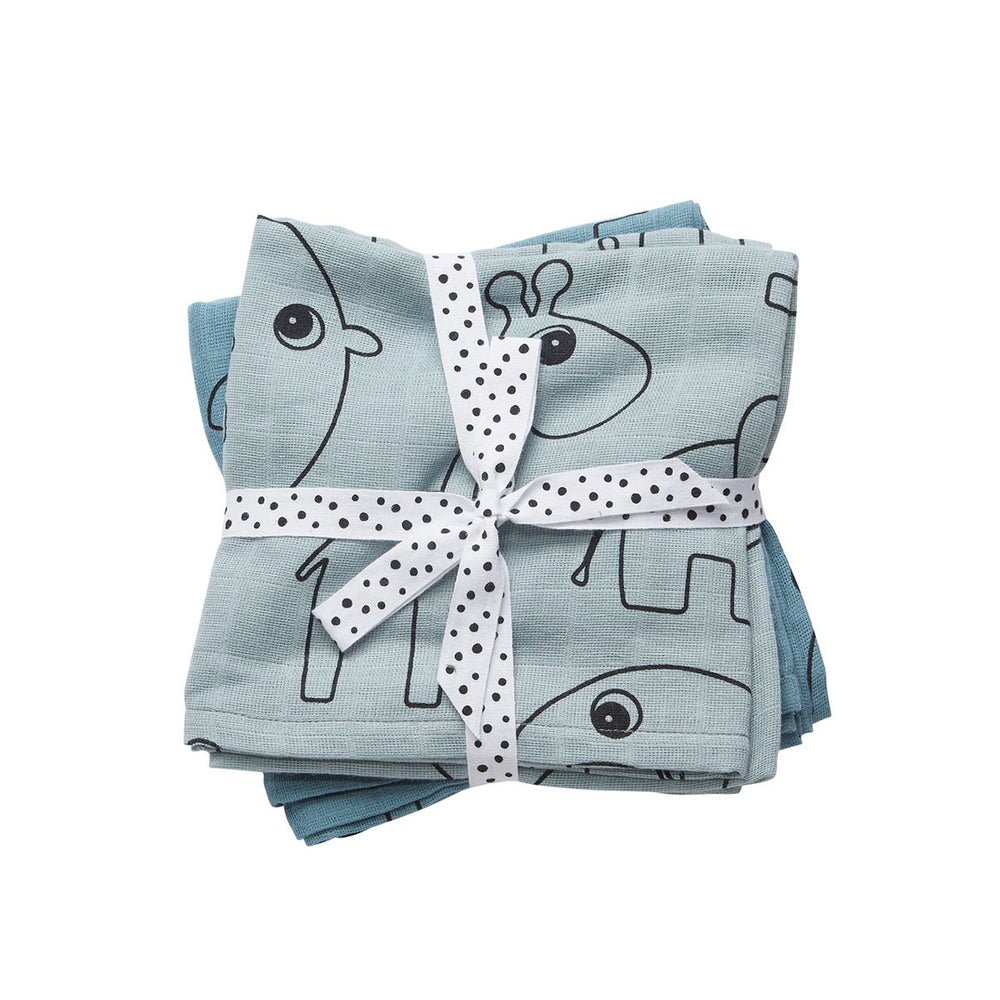 Als kersverse ouder kun je nooit genoeg monddoekjes hebben! Deze 2-pack set monddoekjes in de variant contour blue van het merk Done by Deer is een absolute must have! Deze doekjes zijn ideaal voor na het voeden of voor bij het verschonen. VanZus