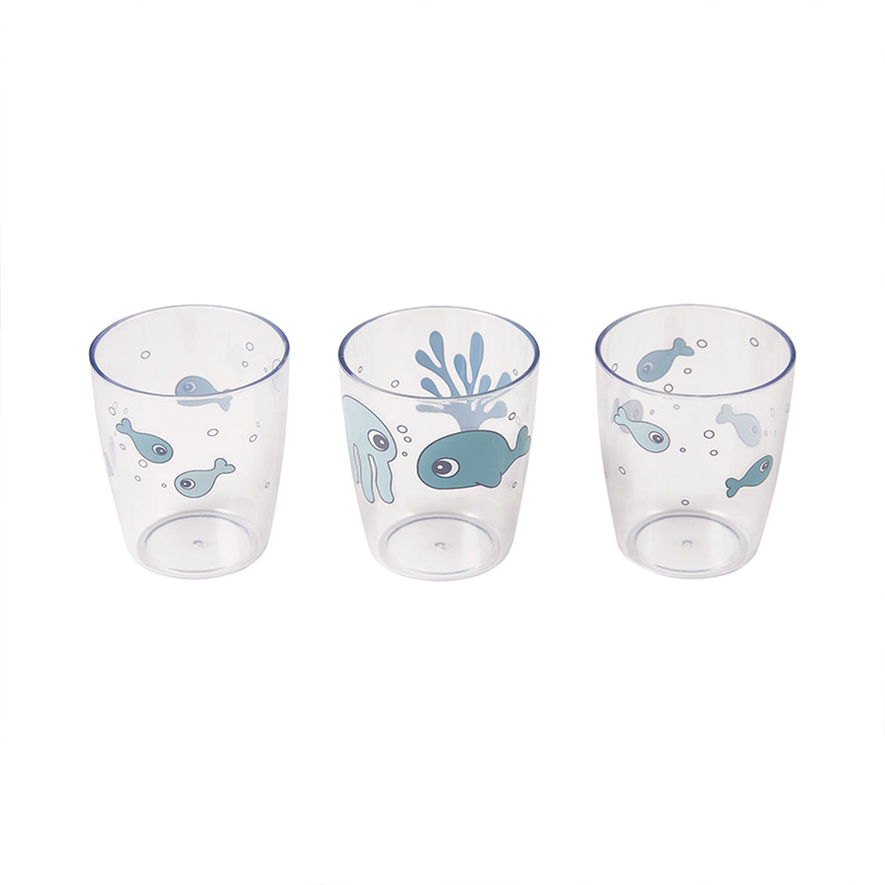 Zelf drinken doet je kleintje uit de Done by Deer yummy 3 pack mini glas sea friends blue! Deze blauwe kinderglazen met zeedieren zijn speciaal ontworpen voor kleine handjes. VanZus.