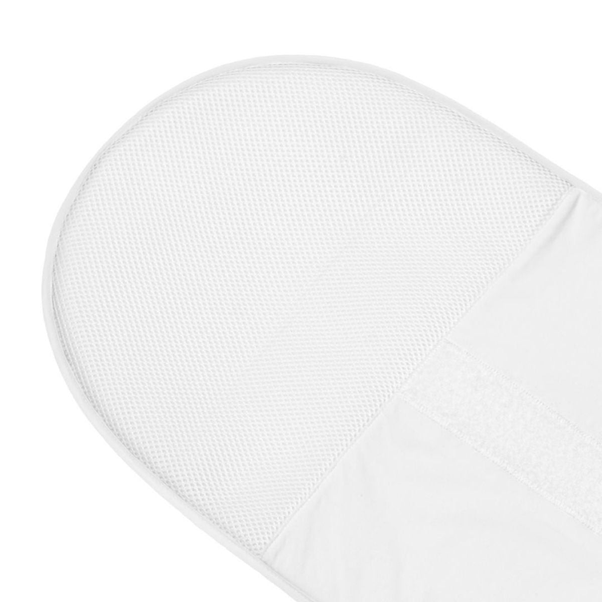 Wil je jouw babynestje extra beschermen? Dan is de Doomoo Cocoon pad het ideale accessoire. Deze inlegger past perfect in de cocoon en is wasbaar. Ideaal want zo kan je baby altijd genieten van een schoon nestje. VanZus.