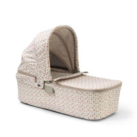 Ontdek de Elodie Mondo buggy reiswieg in Autumn Rose: perfect voor pasgeborenen tot 6 maanden oud. Creëer eenvoudig een complete kinderwagen vanaf de geboorte. VanZus