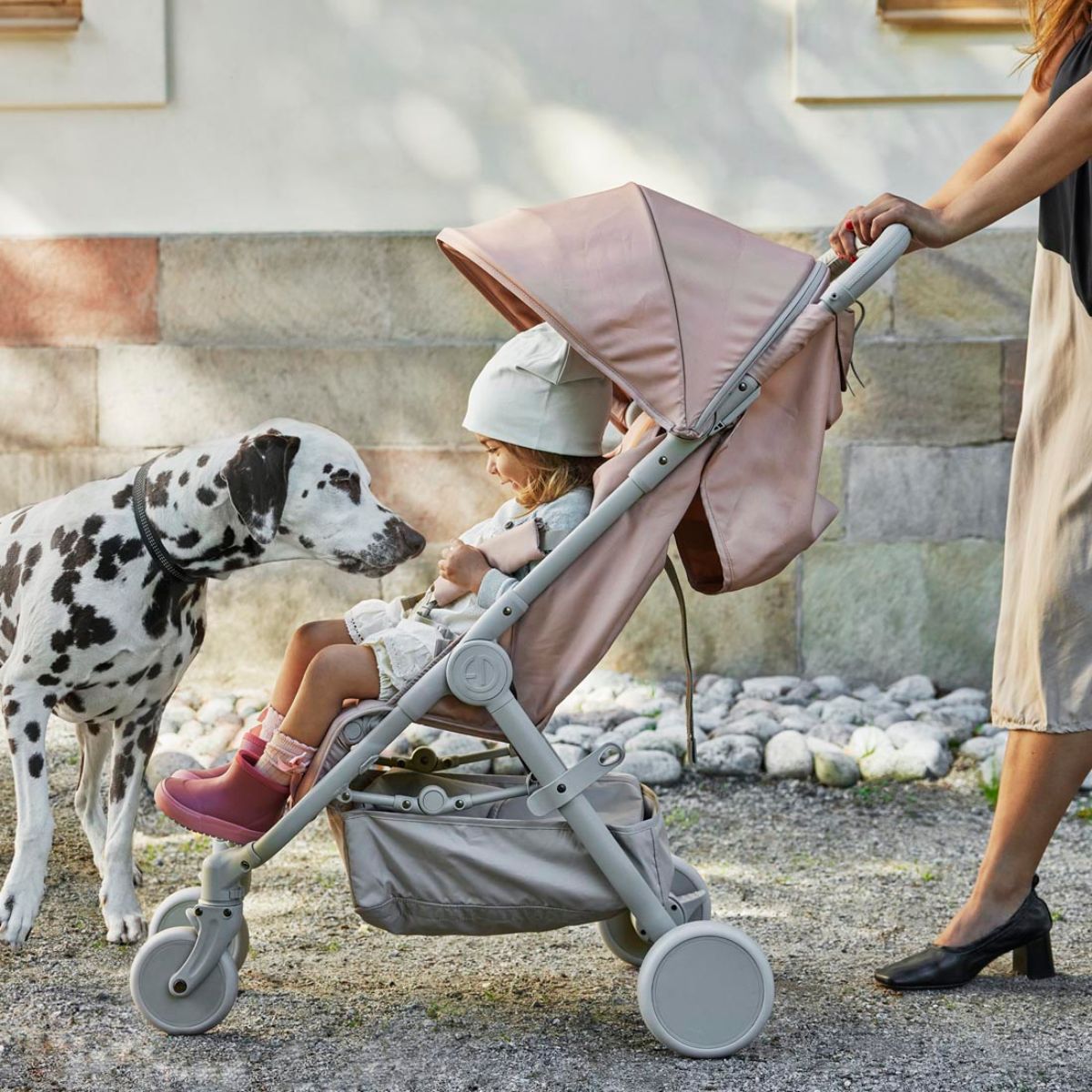 Silla de paseo compacta Elodie mondo rosa rubor