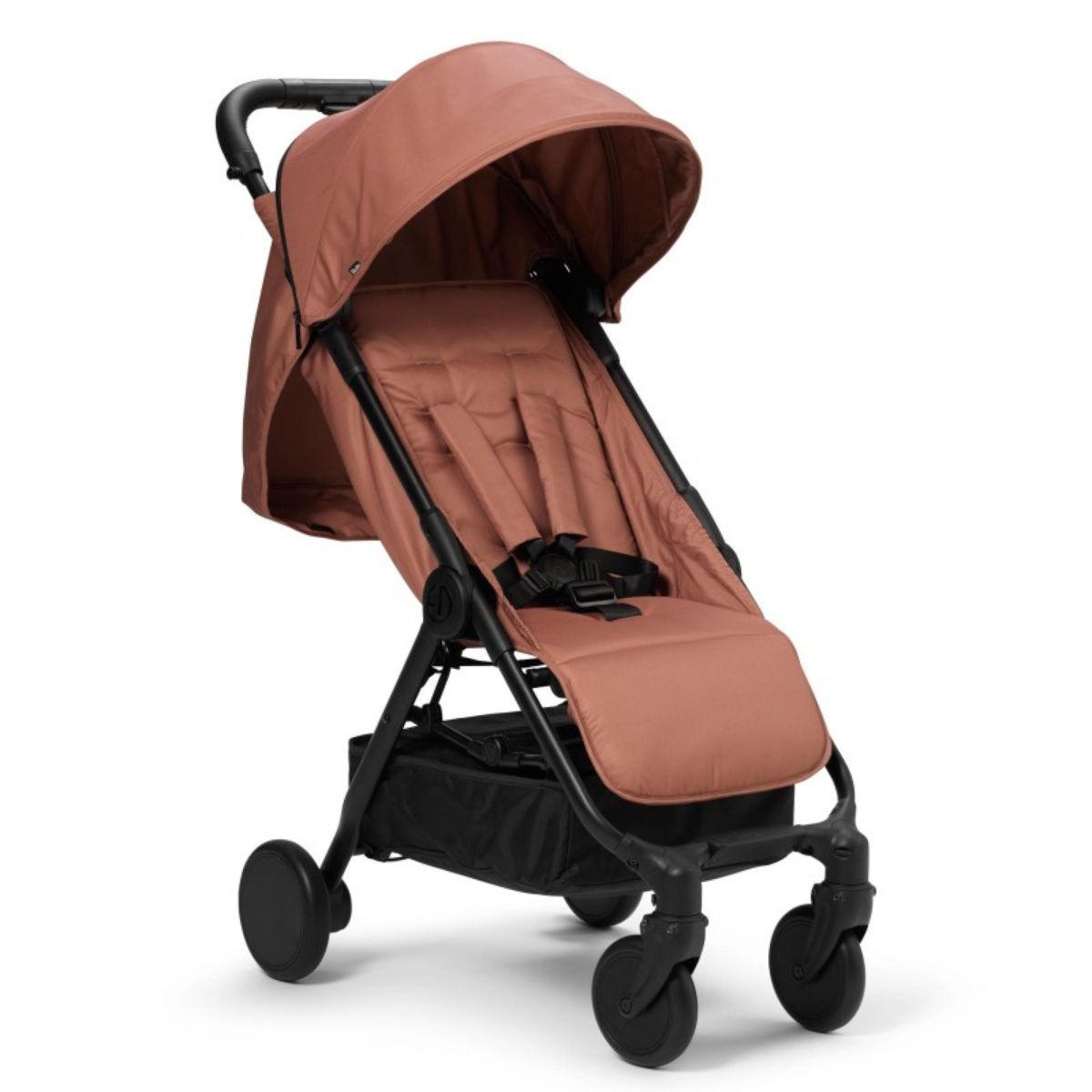 De mondo compacte buggy biedt comfort, gemak en stijl voor jou en je kindje. Kleur burned clay, verstelbare rugleuning en zitting, zwenkwielen, eenvoudig met één hand inklapbaar met zonnekap en handbagageformaat. VanZus