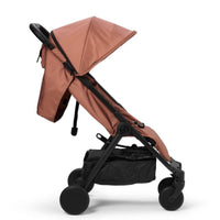 De mondo compacte buggy biedt comfort, gemak en stijl voor jou en je kindje. Kleur burned clay, verstelbare rugleuning en zitting, zwenkwielen, eenvoudig met één hand inklapbaar met zonnekap en handbagageformaat. VanZus