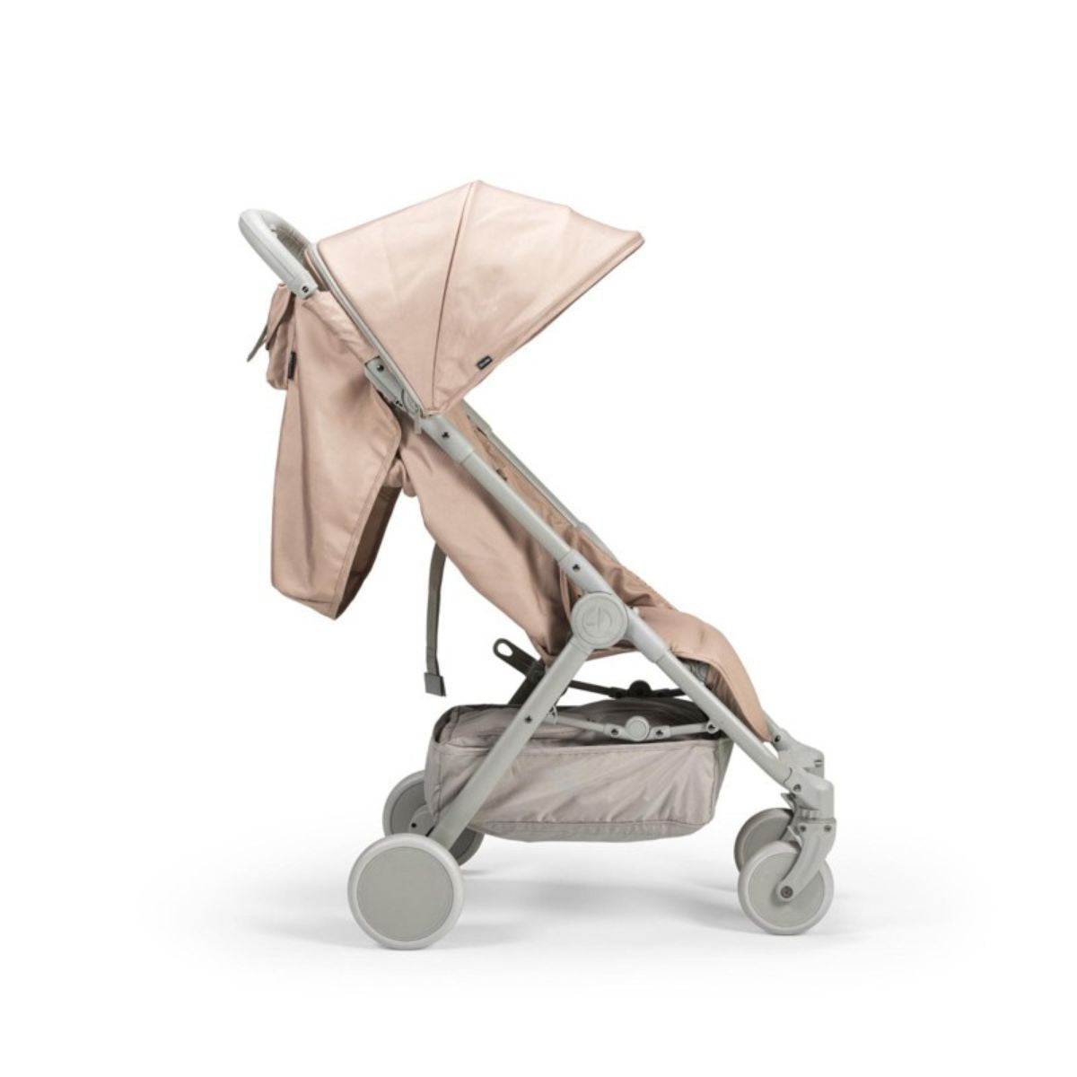 De mondo compacte buggy biedt comfort, gemak en stijl voor jou en je kindje. Kleur blushing pink, verstelbare rugleuning en zitting, zwenkwielen, eenvoudig met één hand inklapbaar met zonnekap en handbagageformaat. VanZus