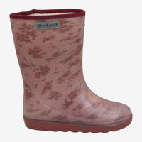 Bescherm de voeten van je kleintje tegen fikse regenbuien met deze thermoboots in de print burlwood van het vrolijke merk En Fant. De outfit van jouw mini me outfit zal zeker schitteren met deze hippe regenboots in een prachtige rode kleur en toffe camouflage print. VanZus