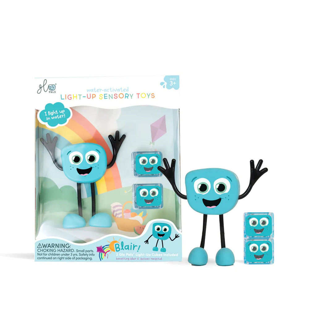 Glo Pals light-up badspeeltje characters Blair licht op bij contact met water. Kleur blauw, inclusief 2 blokjes. Voor veel waterplezier. Ook in andere varianten. VanZus