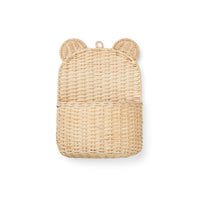 De Liewood iben muurmand is het perfecte accessoire voor op de kinderkamer. Deze leuke opbergmand hang je op aan de muur. Hij neemt dus geen plek in beslag op de grond. VanZus.