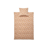 Het Liewood ingeborg junior beddengoed met print papaya/pale tuscany is een heerlijke set beddengoed voor jouw kindje. Het dekbedovertrek is gemaakt van organisch katoen en heerlijk zacht en ademend. VanZus.