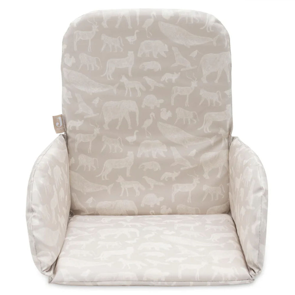 Comfortabel en functioneel: de stoelverkleiner in de variant animals nougat van het Nederlandse merk Jollein. In handige afneembare stof, zorgt ervoor dat jouw kindje stevig zit. Ook in andere varianten. VanZus