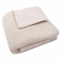 De check knit deken in oatmeal/teddy fleece van Jollein biedt comfort en stijl. Gemaakt van 100% katoen en zachte teddy fleece, met luxe ruitpatroon. Voor wieg of kinderwagen. VanZus