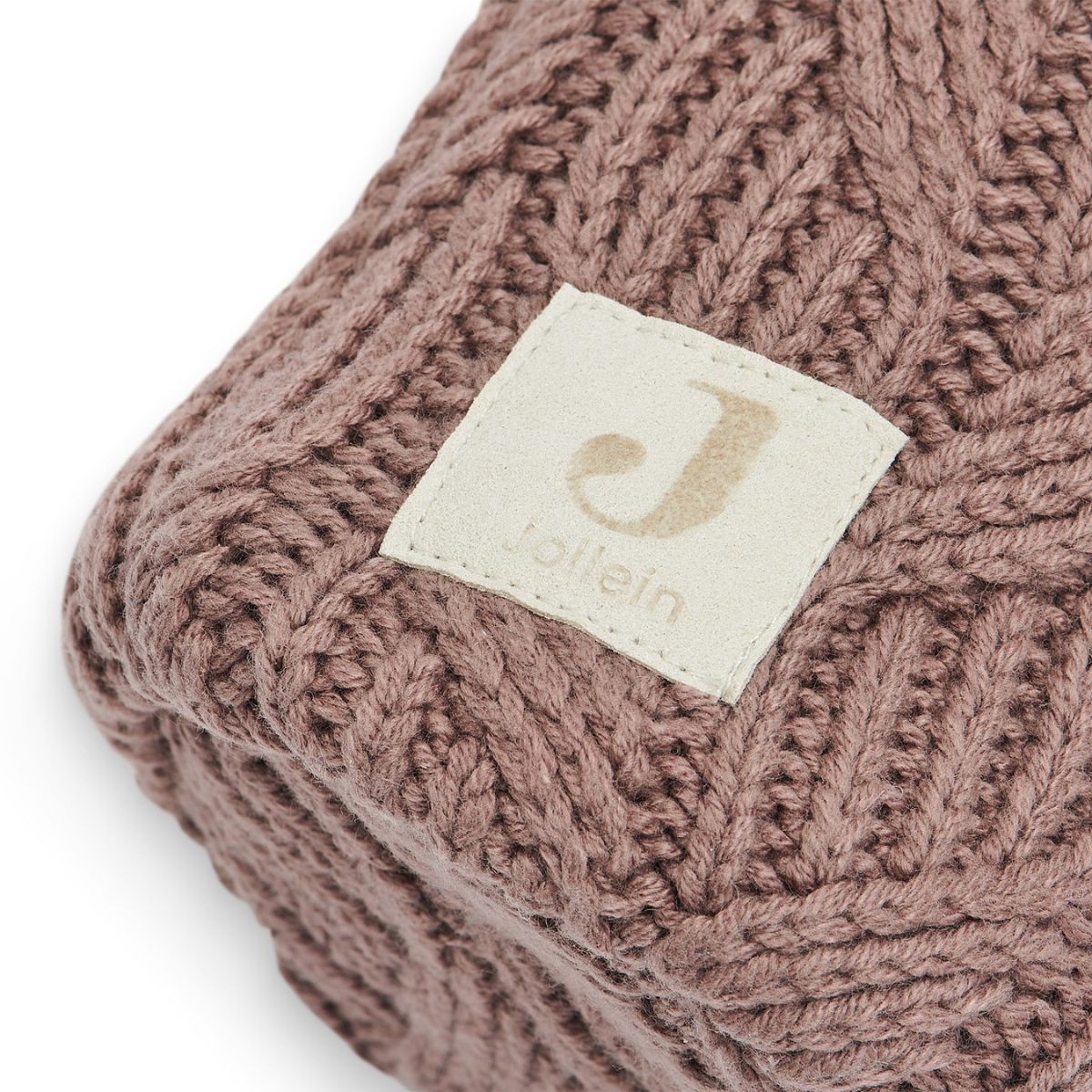 De stijlvolle Jollein kruikenzak uit de spring knit collectie in chestnut biedt veiligheid en comfort voor je baby. Met handige touwtjes, luxe uitstraling en verschillende kleuren. VanZus