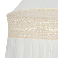 Het kamertje van jouw kleintje wordt nog gezellig met deze vintage klamboe in boho lace ivory van het merk Jollein. Deze klamboe heeft een mooie off-white kleur is voorzien van schattige kanten details aan de bovenkant. VanZus