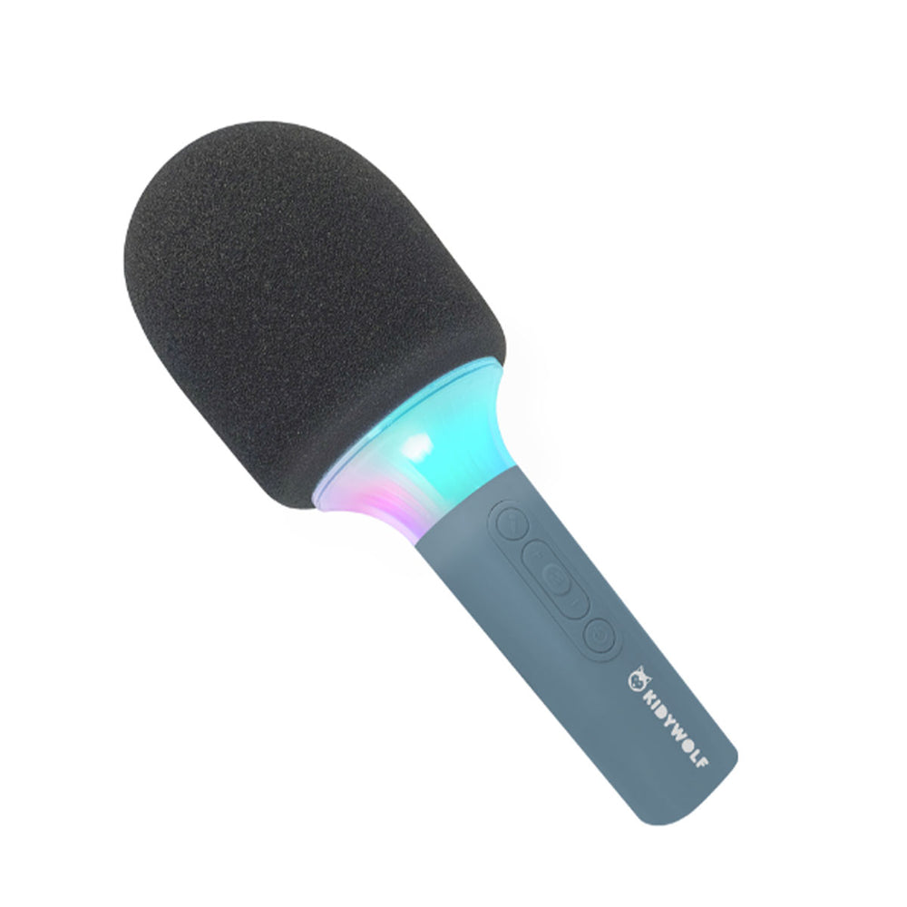 Ontdek zangtalent met de Kidymic karaoke microfoon in de kleur blauw van Kidywolf. Zing favoriete liedjes en wees creatief met de 6 verschillende stemeffecten. Met bluetooth verbinding en LED-verlichting. VanZus