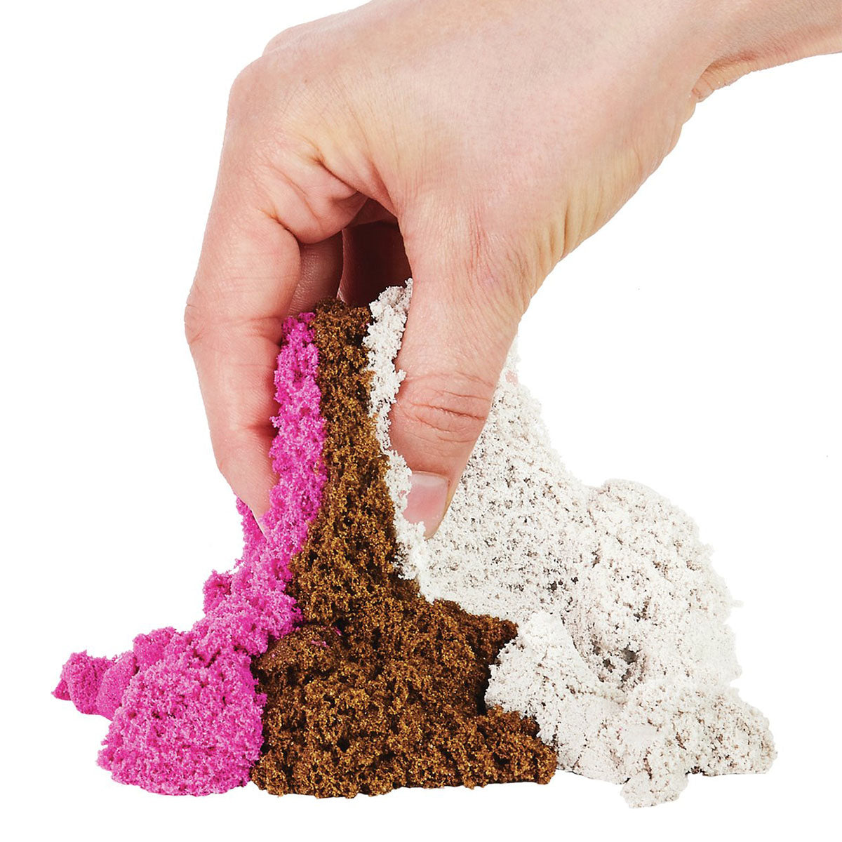 Tijd om ijsjes te gaan maken! Serveer zelf je eigen geurende Kinetic Sand ijsjes met deze Kinetic Sand Ice Cream ijsco geurend 510 gram set. Met deze set kan je kindje sundae-ijsjes, wafels, ijskoekjes en ijshoorntjes maken. VanZus