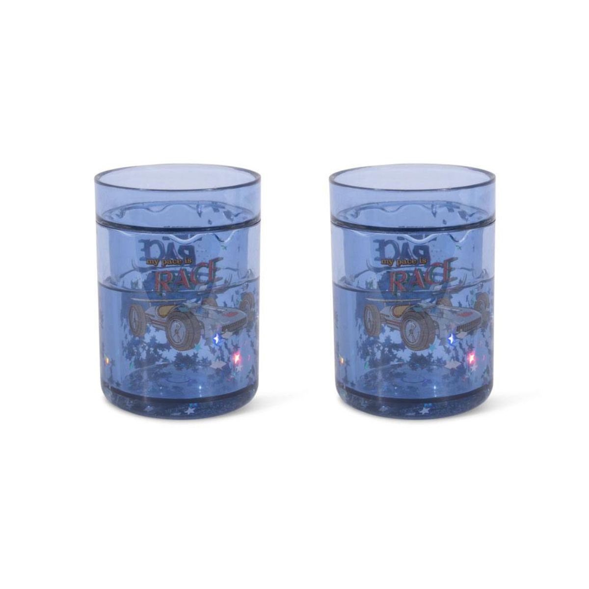 De Konges Slojd 2-pack glitter bekers in de variant bekers race zijn perfect voor jouw kleintje! Deze oefenbekers zijn niet alleen functioneel, maar ook een feest voor het oog. Schud de bekers en zie de glitters dansen, wat elke slok tot een magische ervaring maakt. VanZus