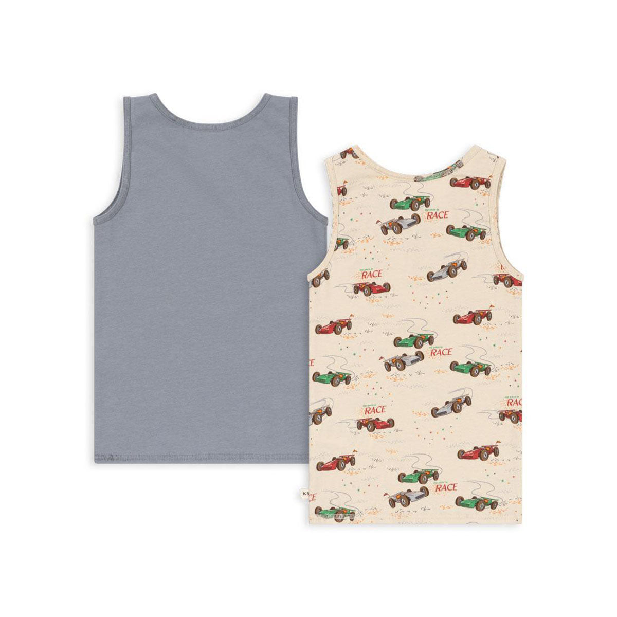 Een simpel hemdje is is altijd fijn om in de kast te hebben hangen. Heerlijk voor warme zomerdagen of voor onder een outfit voor extra warmte. Dit basic 2-pack tanktop setje in de kleuren tradewinds/grand prix zijn dan ook ideaal! VanZus