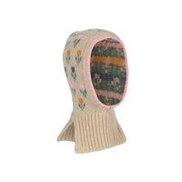 Houd het hoofdje van je kindje lekker warm tijdens de koude wintermaanden met deze belou balaclava muts in de variant tulipe van het merk Konges Slojd. Deze zachte en warme muts gaat helemaal om het hoofd van je kleintje heen, waardoor zowel de nek, als het hoofd en de oren lekker warm blijven! VanZus