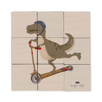 Met deze leuke blokkenpuzzel van Konges Slojd kan je kindje heerlijk puzzelen! Met deze blokkenpuzzel kun je namelijk maar liefst 6 verschillende puzzels maken. Elke kant van elk blok is onderdeel van een andere, schattige illustratie. Gemaakt van 100% FSC® gecertificeerd dennenhout. VanZus