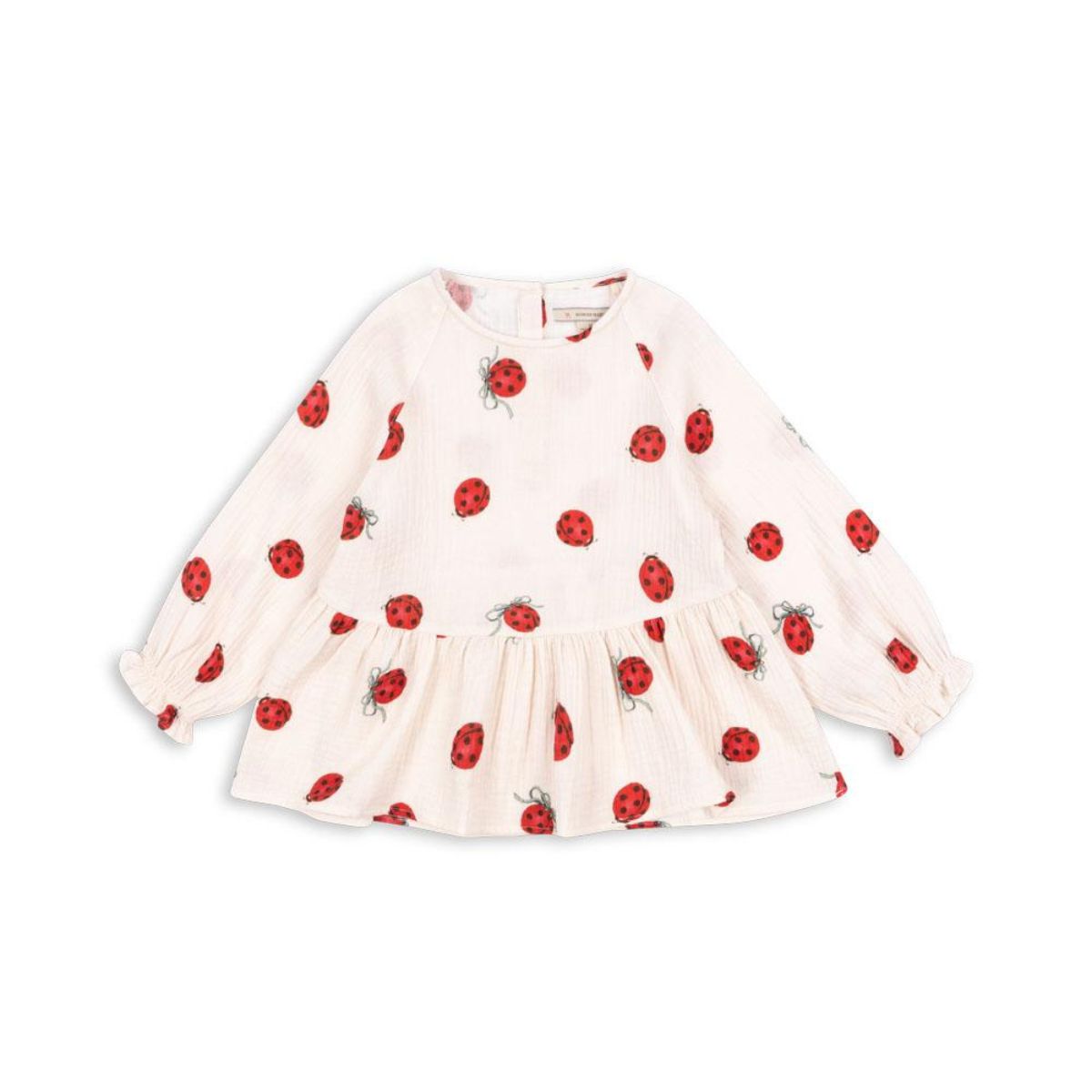 Ben je op zoek naar een lieve blouse voor jouw kleintje? Dan is deze coco blouse in de print ladybug bow van het merk Konges Slojd een must have! Dit lieve blousje is bezaaid met lieveheersbeestjes en is dan ook perfect voor echte fashionista's! VanZus