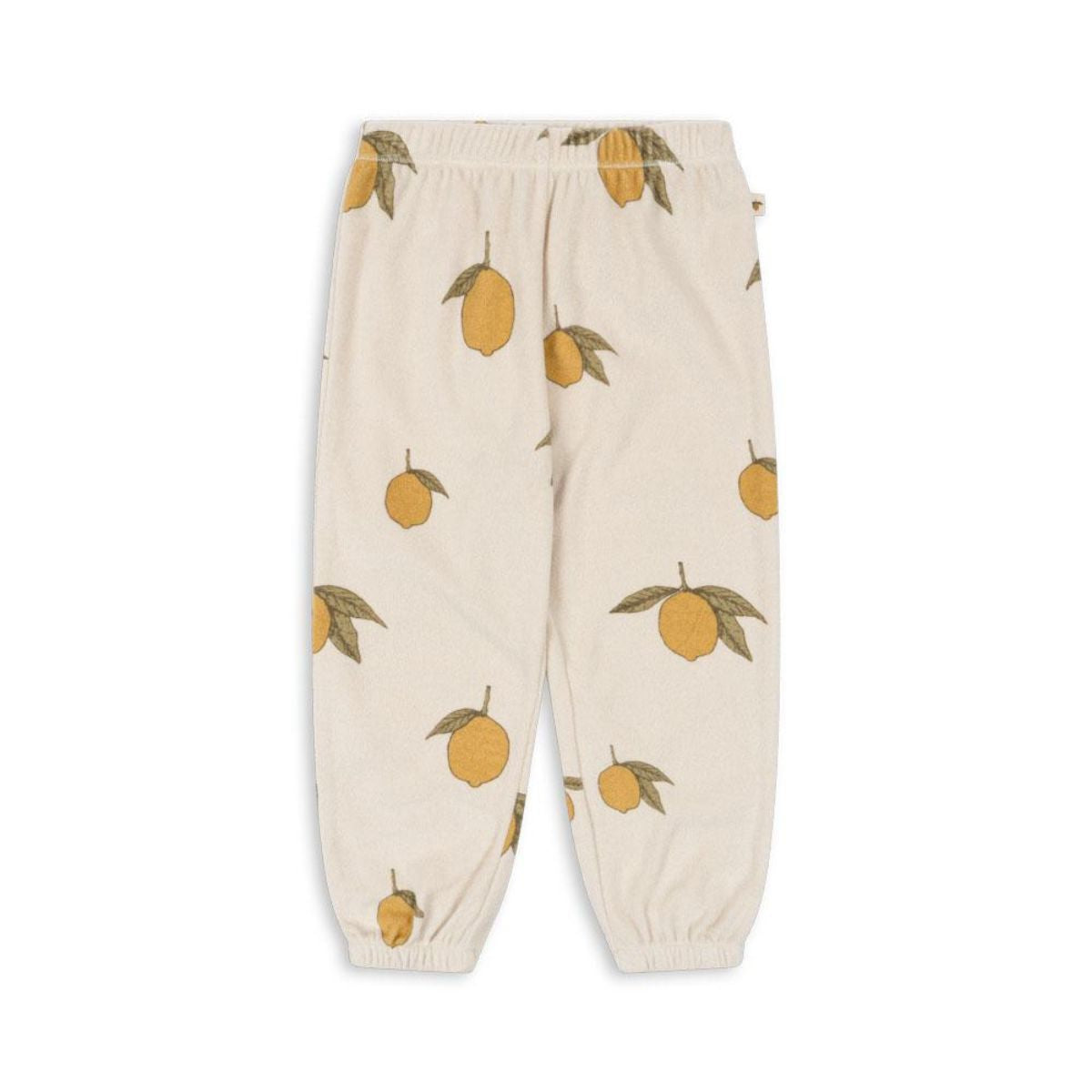 De itty joggingbroek mon grand citron van Konges Slojd biedt comfort en stijl met zachte, biologische katoen en een vrolijke citroenprint. Perfect voor elke dag. Duurzaam en schattig! VanZus