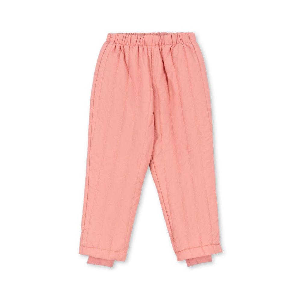 De juno broek in de variant strawberry ice van het Deense merk  Konges Slojd is perfect voor avontuurlijke kleintjes. Deze roze broek biedt comfort en stijl. Ideaal voor elke gelegenheid. VanZus