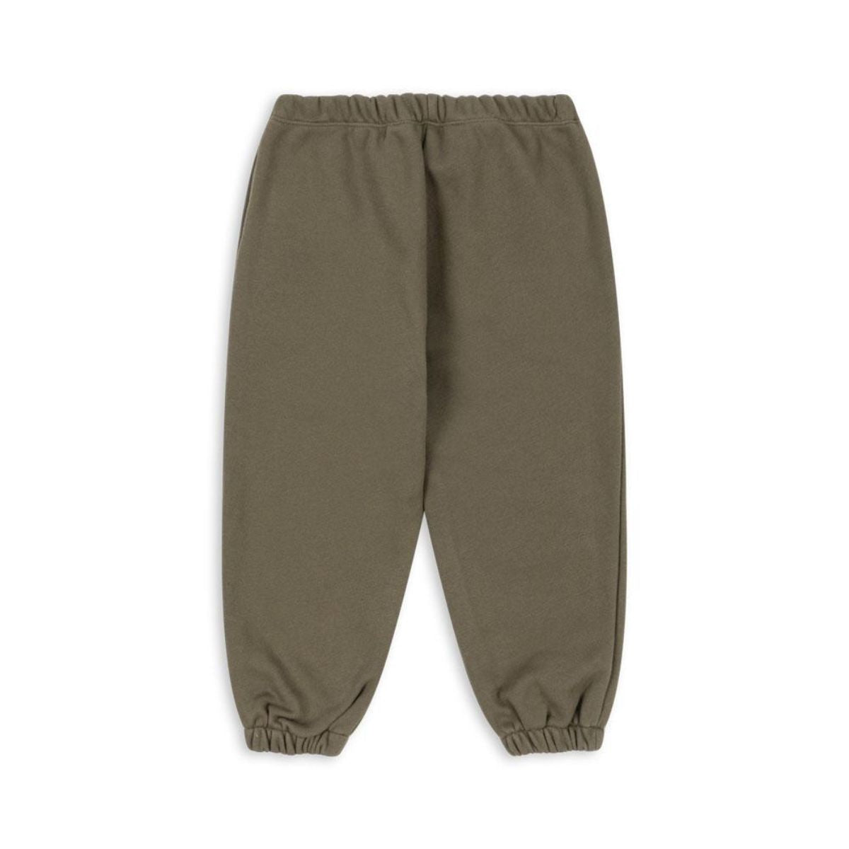 De Konges Slojd lou joggingbroek kalamata is ideaal voor chilldagen! Gemaakt van zacht biologisch katoen, comfortabel en ademend. Met een speelse groene kleur en goede pasvorm, perfect voor elke gelegenheid! VanZus