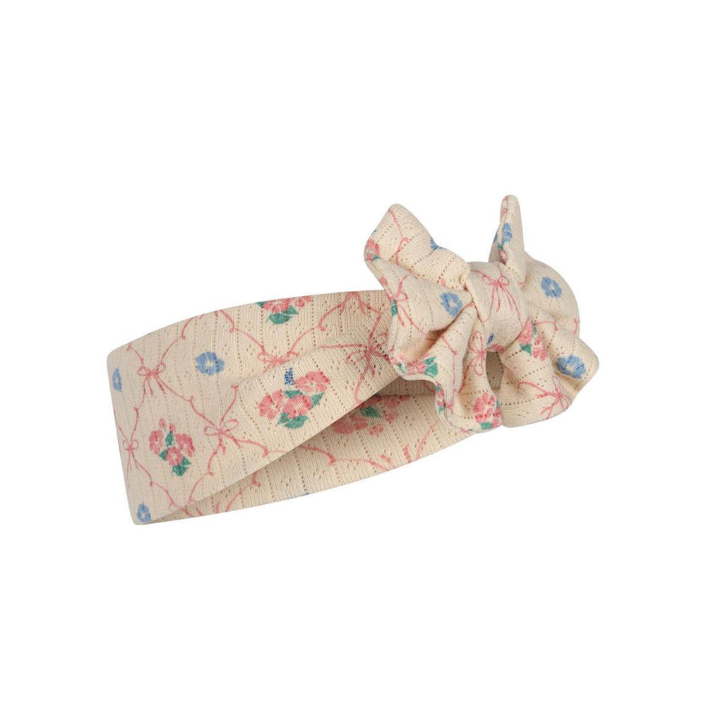 Hoe schattig is dit minni new bambi mutsje in de kleur fleur decor van het vrolijke merk Konges Slojd? Dit lieve mutsje is ideaal om het hoofdje van je kindje warm te houden, om het hoofdje te beschermen tegen de zon of om een outfit gewoonweg nog stijlvoller te maken. VanZus