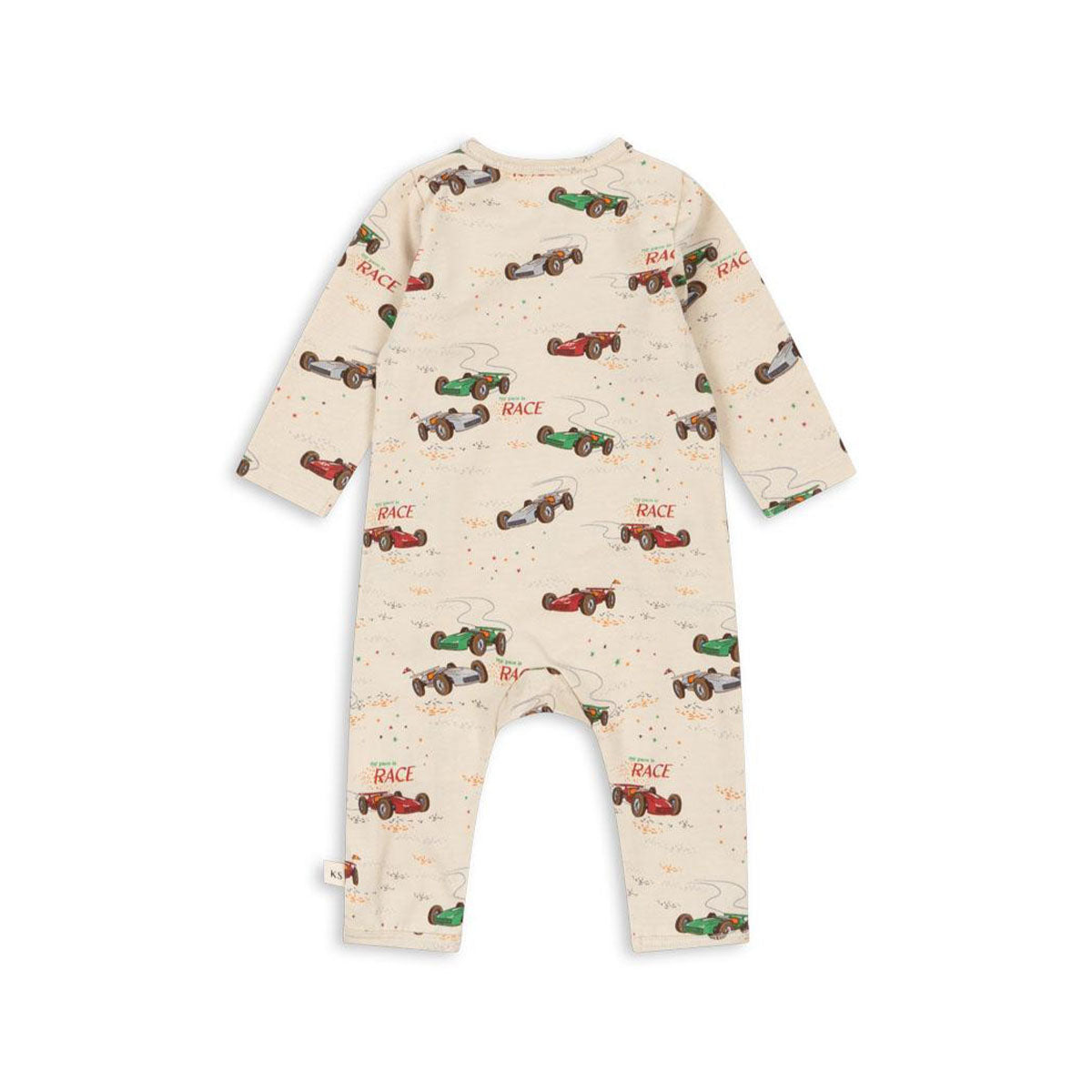 Hoe schattig is deze basic newborn onesie in de kleur grand prix van het merk Konges Slojd? Deze onesie is de ideale basic en kan met allerlei items gecombineerd worden, zoals bijvoorbeeld met een lekker vestje. Maar hij is natuurlijk ook heel leuk op zichzelf, dankzij de schattige print. VanZus