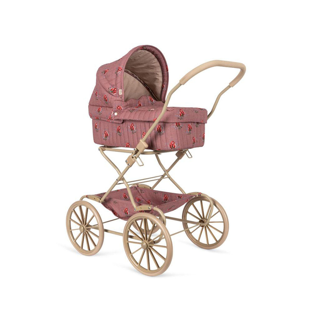 De Konges Slojd poppenwagen in vita rosa blush glitter heeft een vintage look en is ontworpen met vier grote wielen gemaakt van EVA materiaal voor extra stabiliteit. De kinderwagen voor poppen heeft een schattige print van rozen en is voorzien van glitters. VanZus