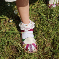 Ideaal voor de zomer: de roze rainbow sandalen in flamingo plume van het Deense merk Konges Slojd. Comfortabel en stijlvol, ideaal voor avontuurlijke kinderen. Eenvoudig aan- en uit te trekken. VanZus