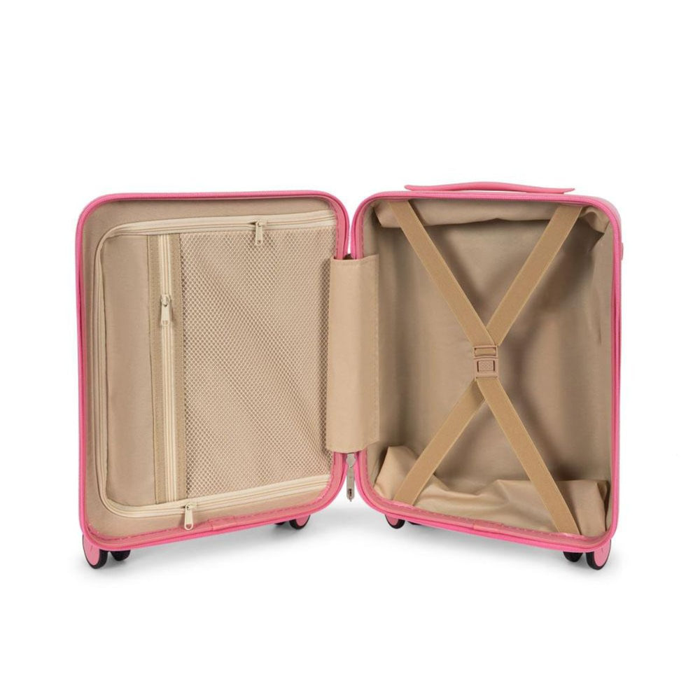 Ga je op vakantie? Dan mag de Konges Slojd reiskoffer in de variant cherry bow natuurlijk niet ontbreken! Deze kleurrijke trolley is ontworpen om mee te nemen als handbagage en is uitgerust met vier dubbele 360-graden spinnerwielen, zodat hij moeiteloos in elke richting kan bewegen. VanZus