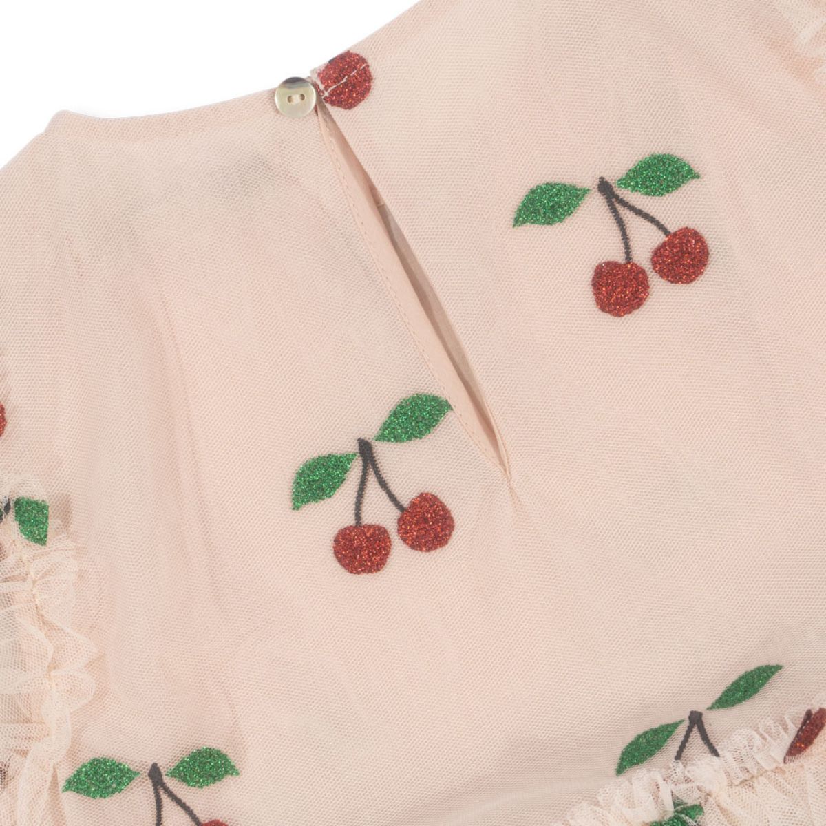 Wat een plaatje is de tullie jurk in de variant ma grande cerise glitter van Konges Slojd! De roze tulen jurk met pofmouwen en ruffles is bezaaid met glinsterende hartjes. Een geweldige jurk voor een verjaardag, bruiloft of feestje! VanZus