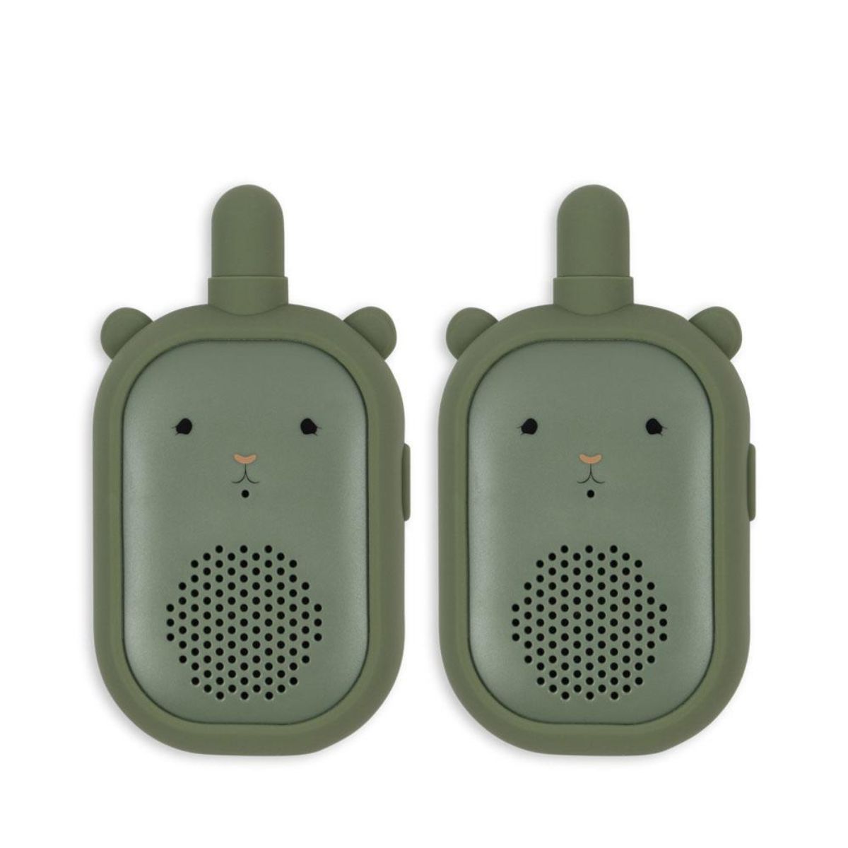 Hoe cool zijn deze bear walkie talkies van Konges Slojd?! Met deze schattige walkie talkies in de variant olivine van het merk Konges Slojd wordt het spelen van verstoppertje, detective of een ander spelletje nog veel leuker! VanZus