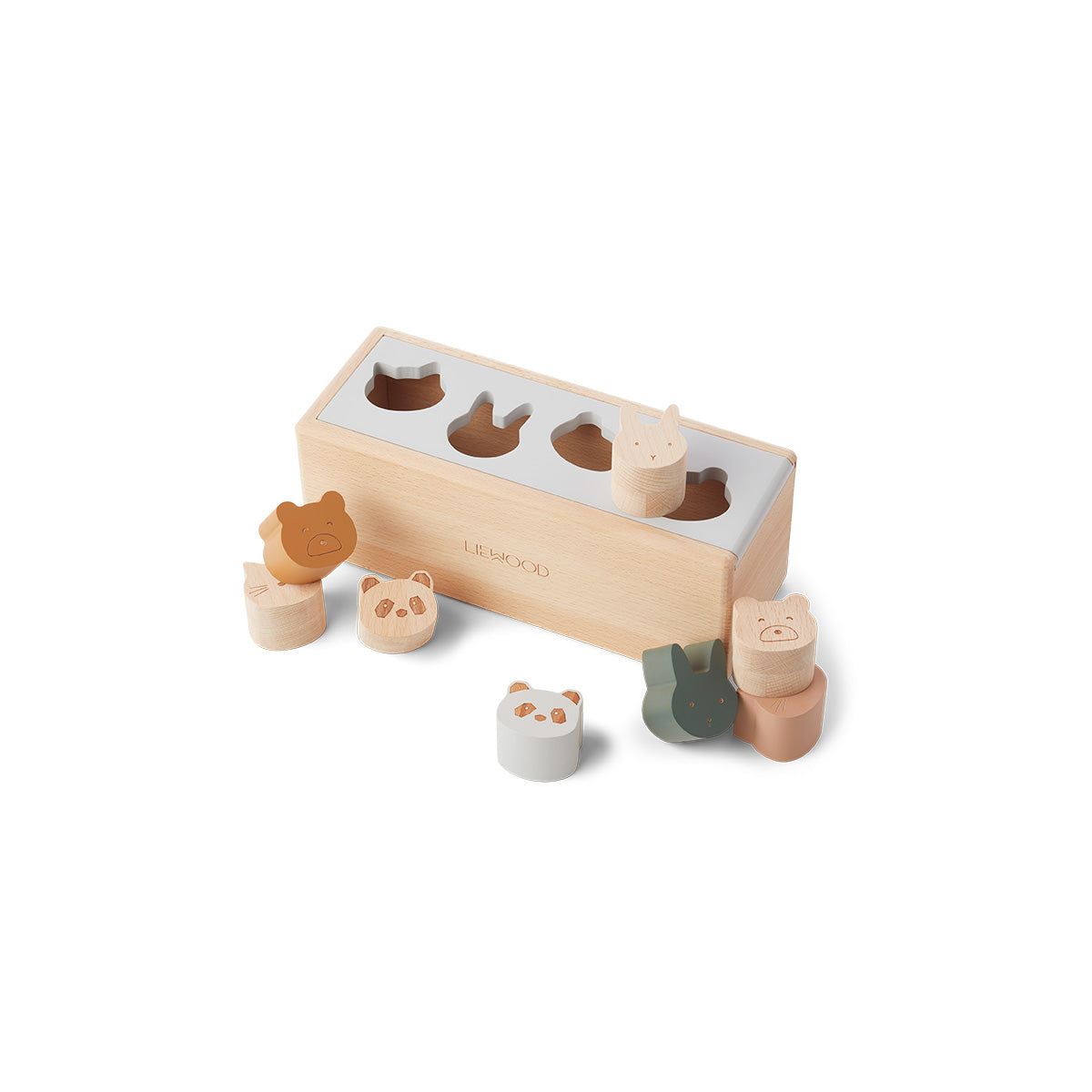 Zoek de juiste opening voor de beer, panda, poes en het konijn. Met de vormenpuzzel midas in de variant classic van Liewood is jouw kleintje wel even zoet. Spelen en ontdekken met deze houten puzzel. VanZus