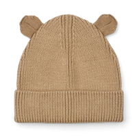 Maak kennis met te leuke gina beanie met oortjes in de kleur oat van het toffe merk Liewood. Deze muts is de perfecte combinatie van stijl en functionaliteit voor de kleintjes! VanZus