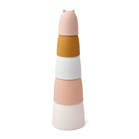 Liewood’s anneli stapeltoren rose multi mix is het perfecte speelgoed voor jouw kindje. Stapelen, ordenen en omgooien. Veel speelplezier verzekerd! Gemaakt van 100% siliconen in de kleuren blauw en groen. VanZus
