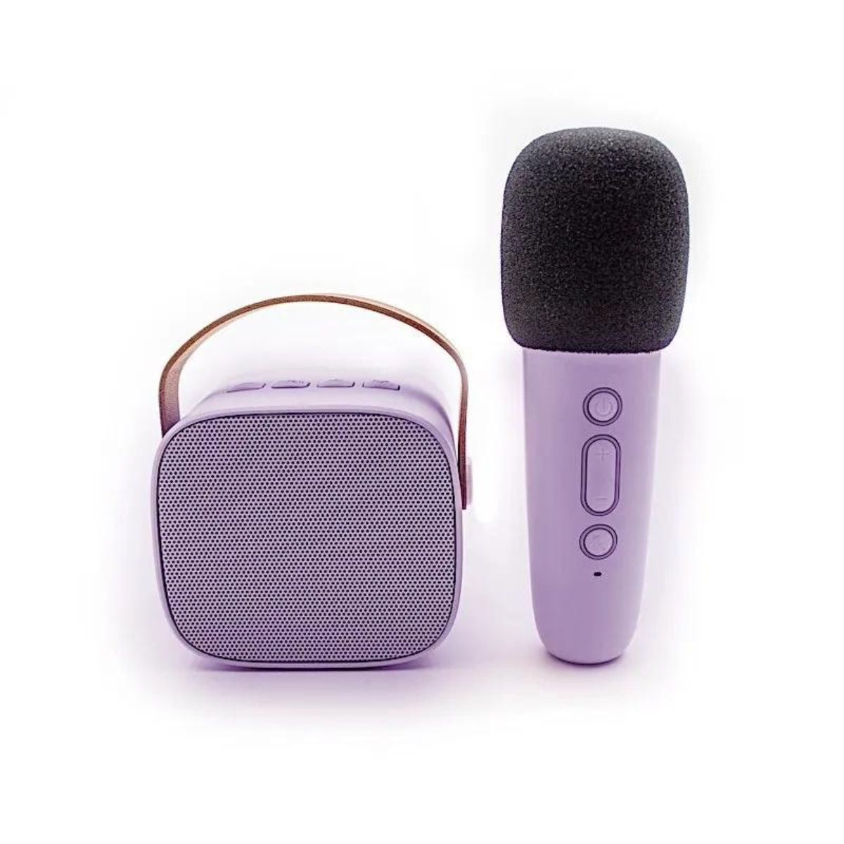 Het feest kan beginnen met deze mini karaokeset in purple van Lalarma! Ben jij de beste zanger of zangeres? Misschien schuilt er wel een superster in je! De paarse karaokeset bestaat uit een speaker en een microfoon die op Bluetooth werkt. Je kunt zowel de microfoon als de speaker ook losgebruiken. VanZus