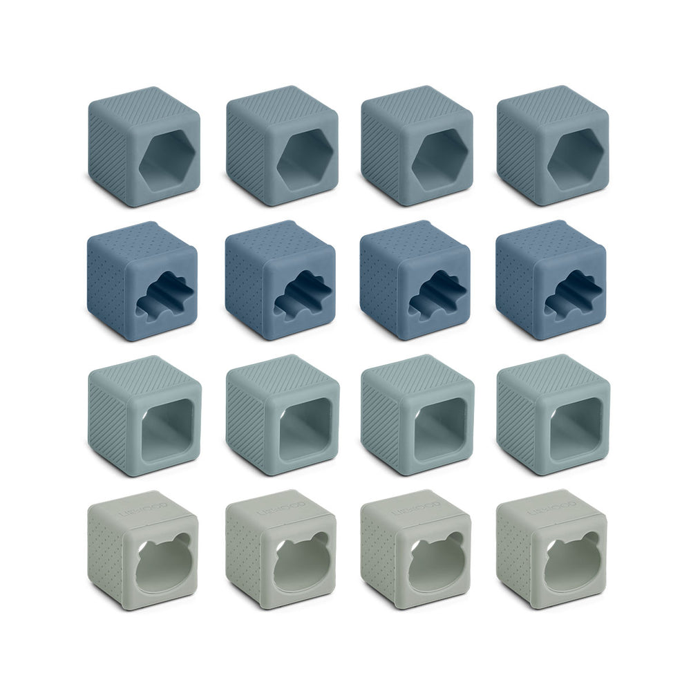 Is jouw kindje gek op het bouwen met blokken? Dan is deze Liewood Loren bouwblokken 16-pack blue multi mix echt iets voor jouw kleintje! Deze set bestaat uit 16 blokken in verschillende kleuren en met verschillende uitgeholde vormen. VanZus